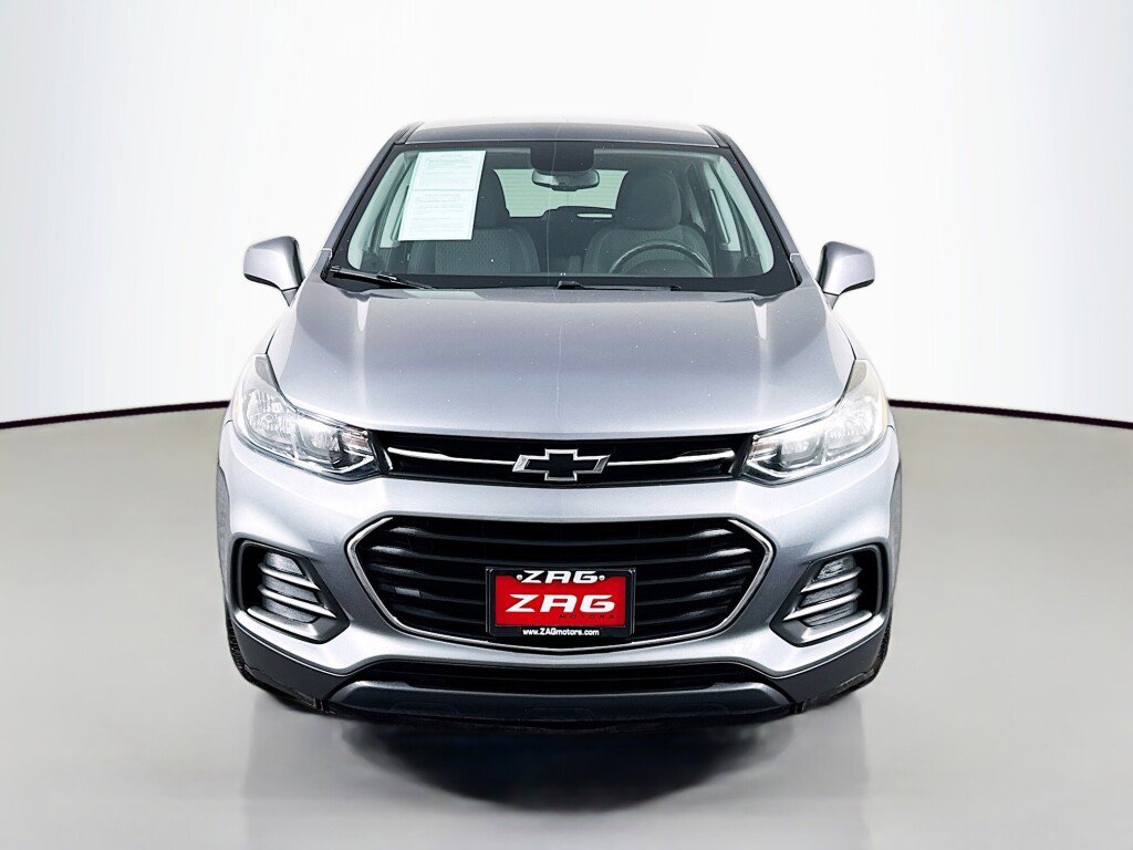 Used 2020 Chevrolet Trax LS w/ Tint and Cruise Package FWD image 8