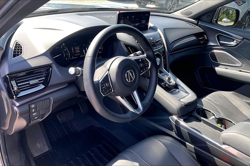 Used 2025 Acura RDX SH-AWD image 16