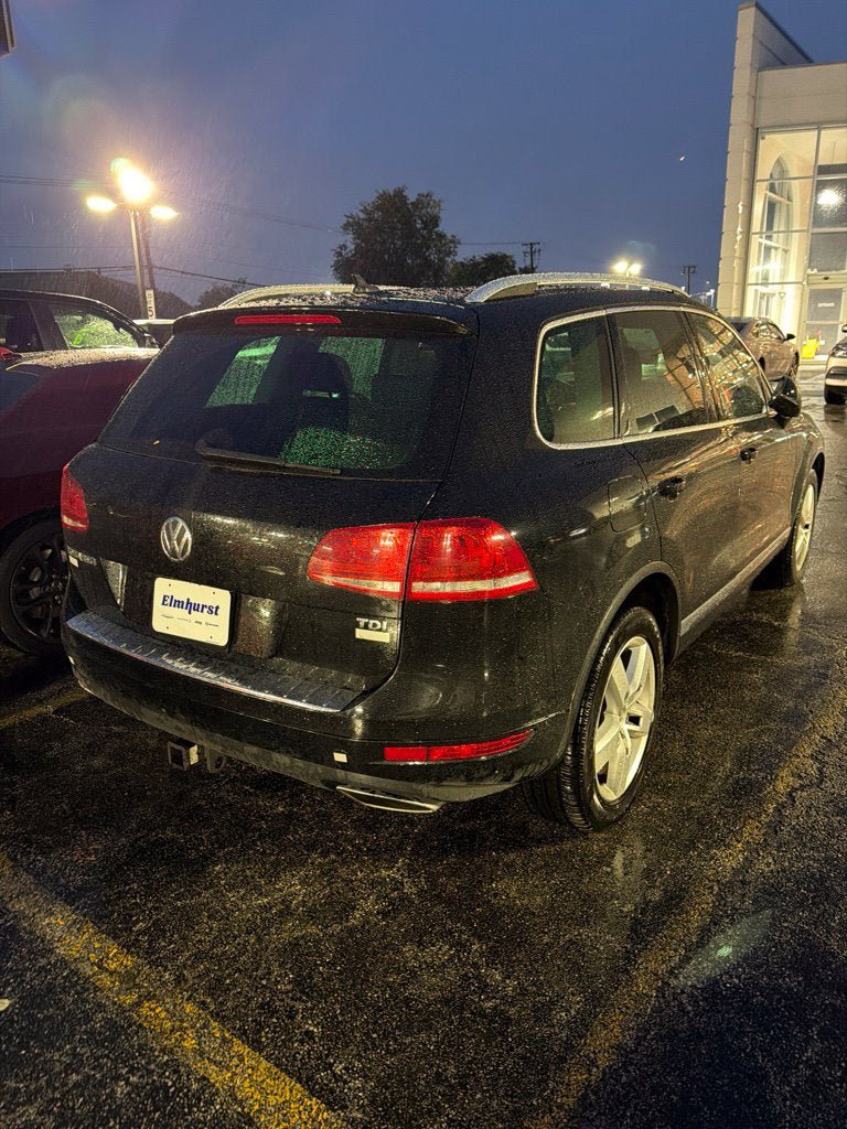 Used 2013 Volkswagen Touareg TDI AWD/4WD image 4
