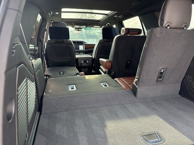 Certified 2024 GMC Yukon Denali Ultimate image 29