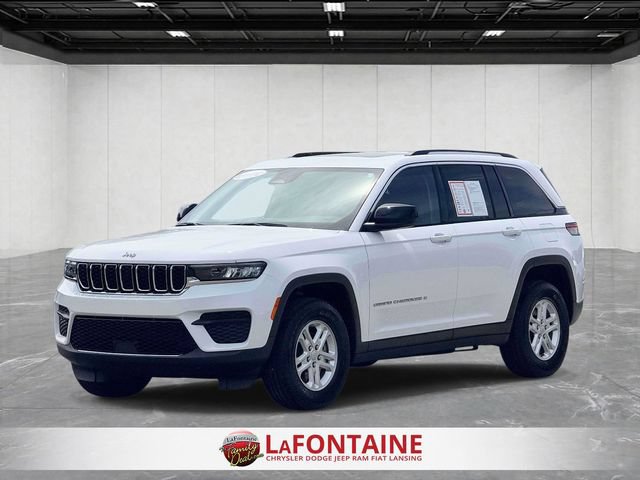 Certified 2023 Jeep Grand Cherokee Laredo w/ Luxury Tech Group I AWD/4WD image 1