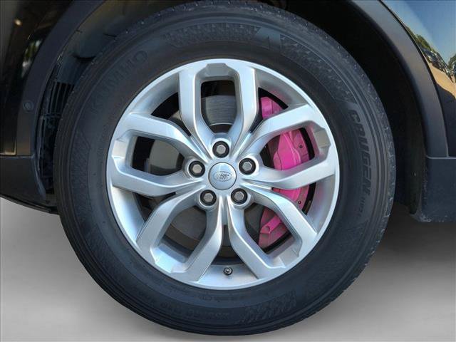 Used 2020 Land Rover Discovery SE AWD/4WD image 23