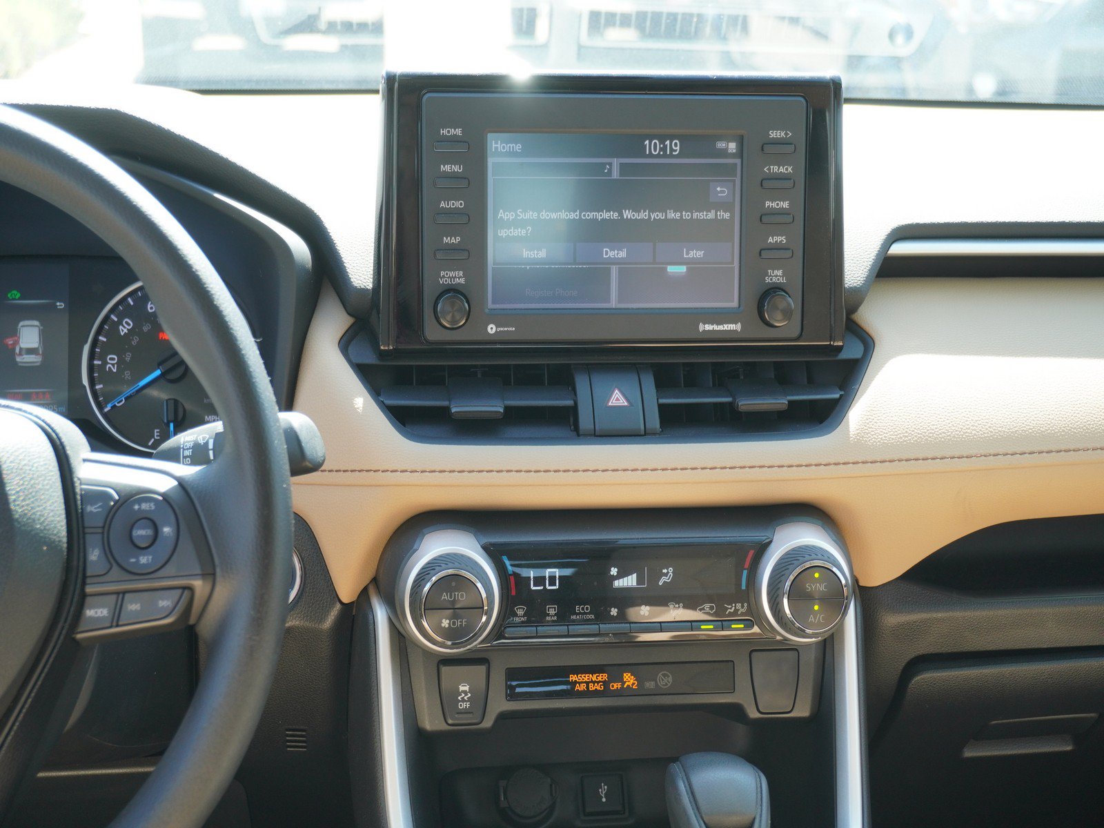 Used 2021 Toyota RAV4 XLE w/ Convenience Package AWD/4WD image 18