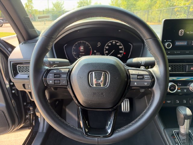 Used 2025 Honda Civic Sport image 17