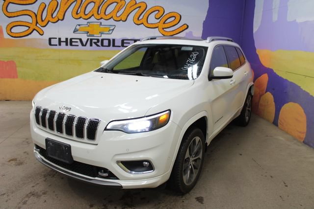 Used 2019 Jeep Cherokee Overland w/ Technology Group AWD/4WD image 4