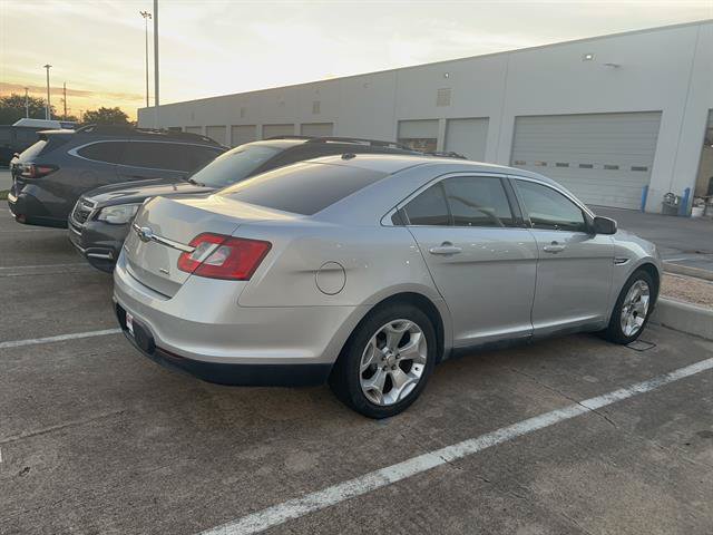 Used 2010 Ford Taurus SEL FWD image 6