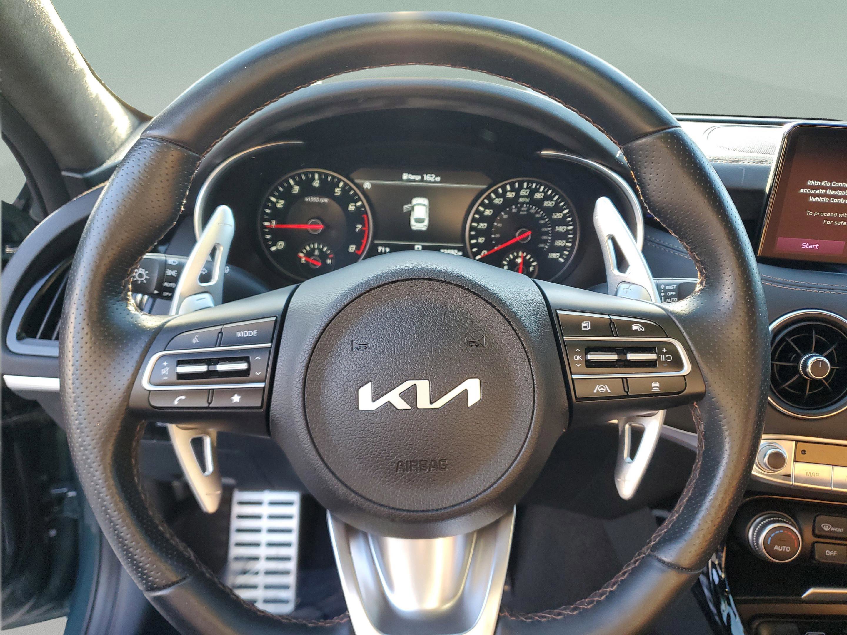 Certified 2023 Kia Stinger GT2 w/ Option Group 020 image 18