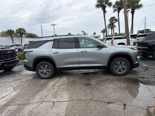 New 2027 Chevrolet Traverse LT w/ Driver Confidence Package FWD image 13