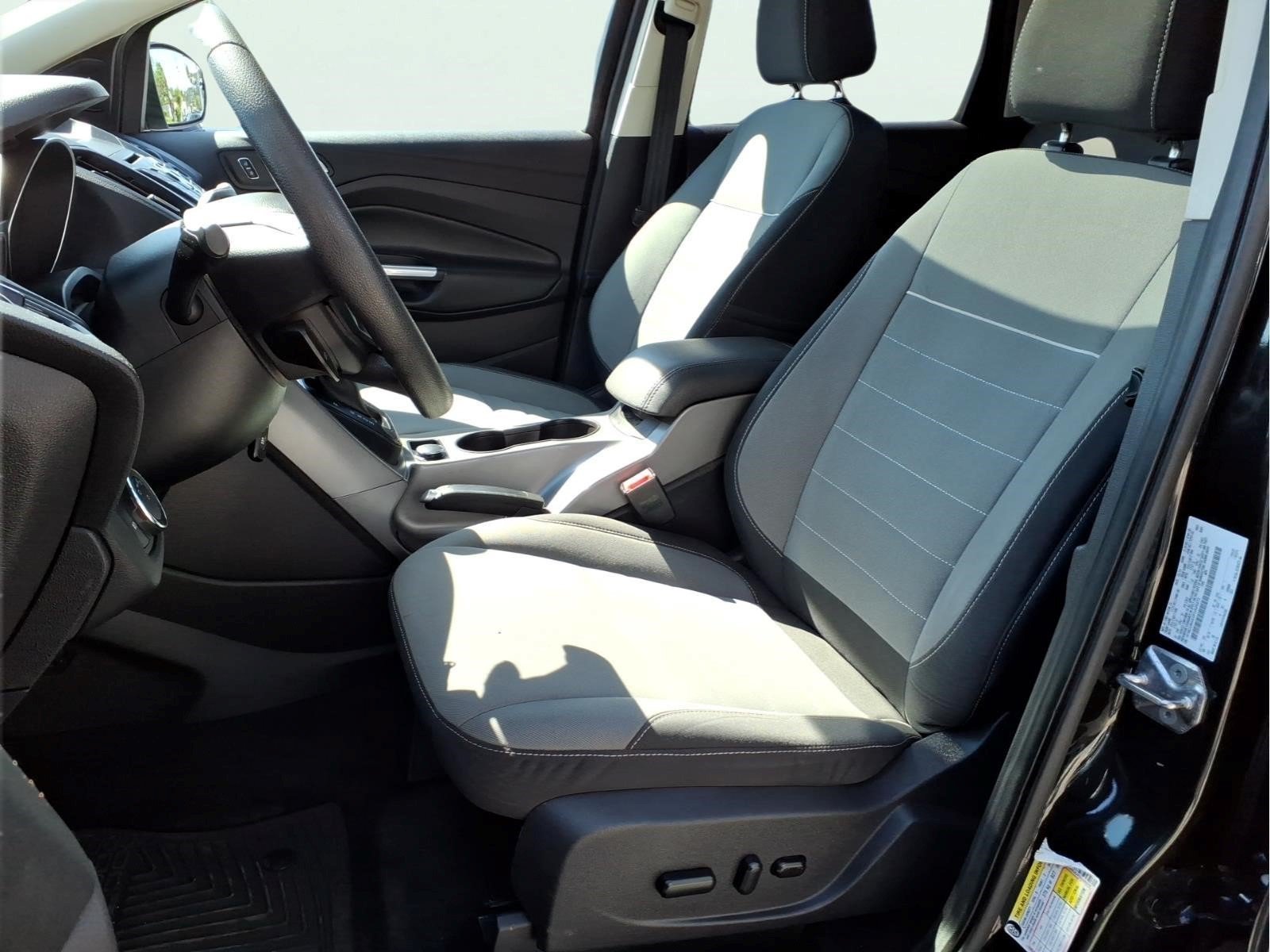 Used 2015 Ford Escape SE AWD/4WD image 9