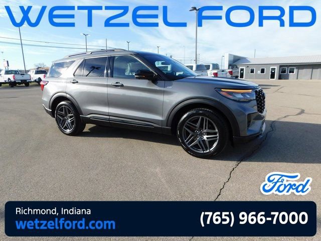 Used 2025 Ford Explorer ST-Line w/ ST-Line Street Pack image 1