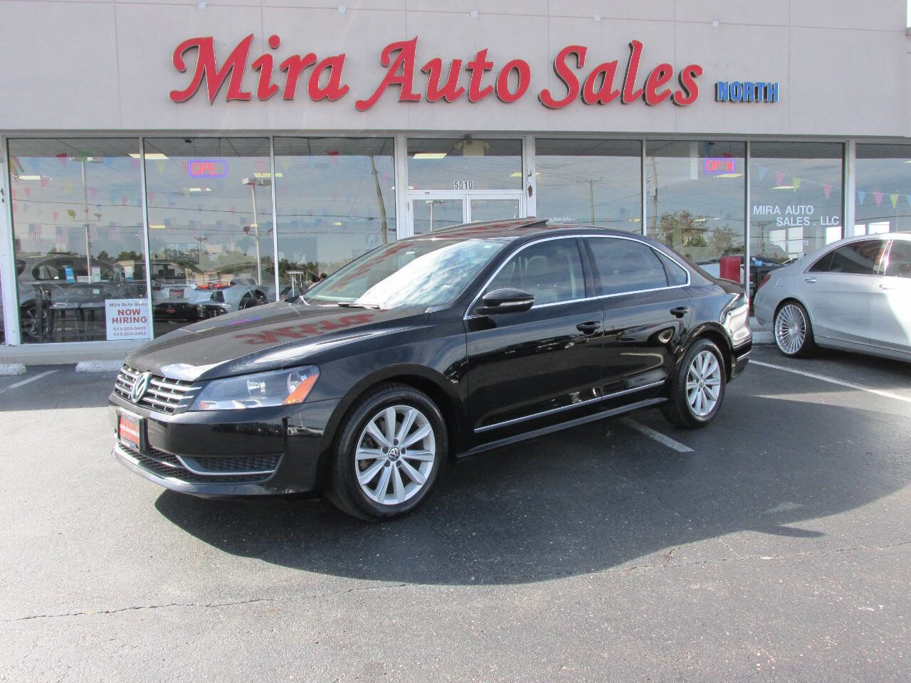 Used 2012 Volkswagen Passat 2.5 SEL Premium FWD image 1