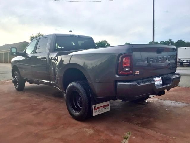 New 2026 RAM 3500 Big Horn AWD/4WD image 8