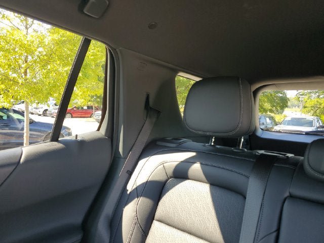Used 2025 Chevrolet Equinox LT w/ Convenience Package II FWD image 11