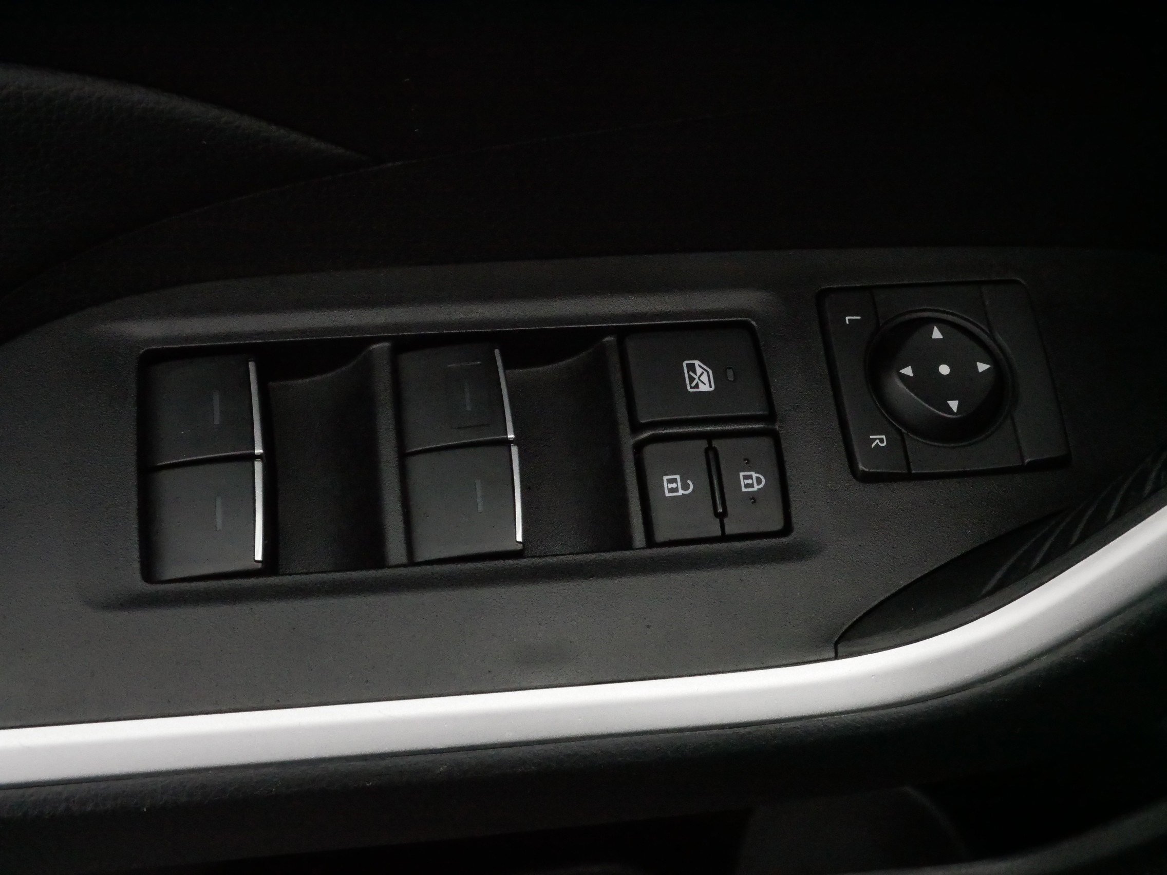 Certified 2025 Toyota RAV4 XLE image 19