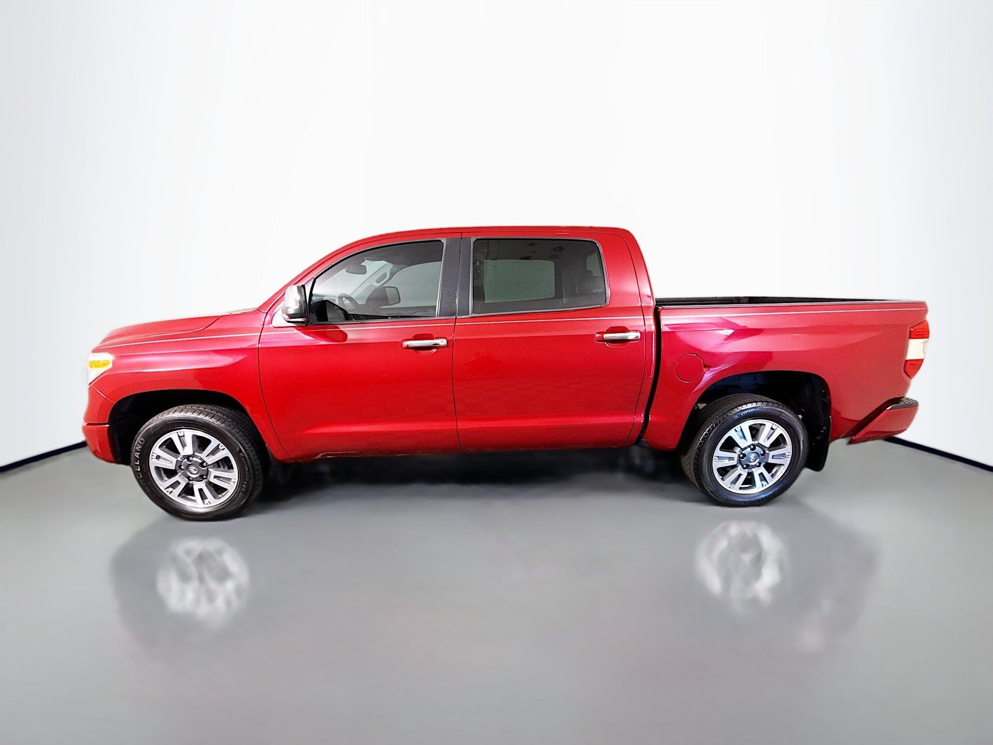 Used 2021 Toyota Tundra Platinum RWD image 6