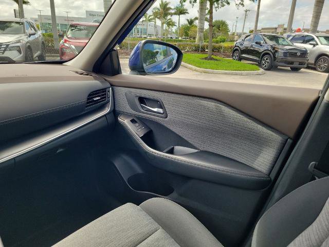 Certified 2023 Nissan Rogue SV image 19