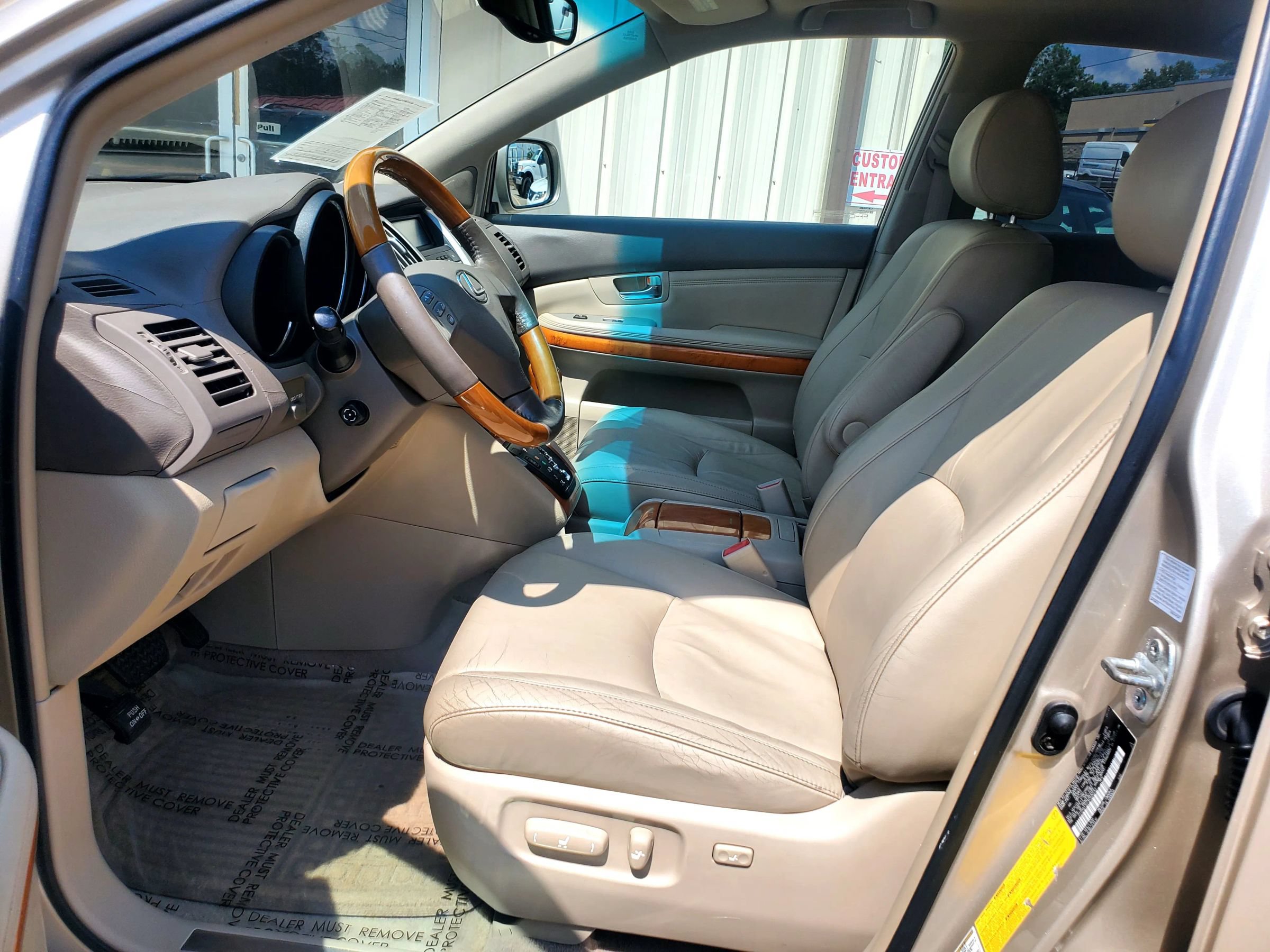 Used 2004 Lexus RX 330 AWD w/ Premium Plus Pkg image 4