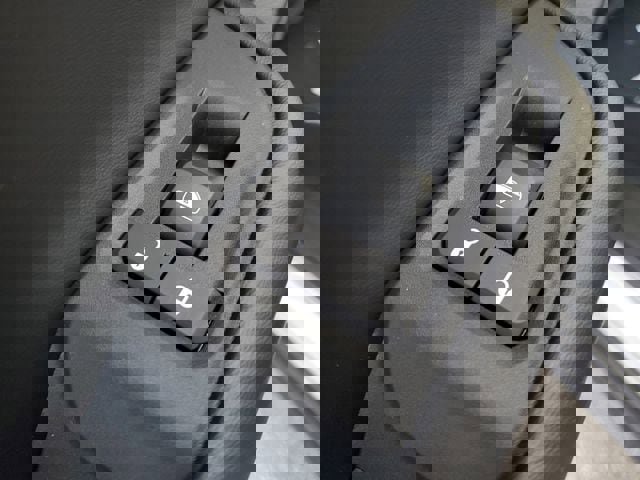 New 2025 Jeep Grand Cherokee Limited w/ Black Appearance Package image 17