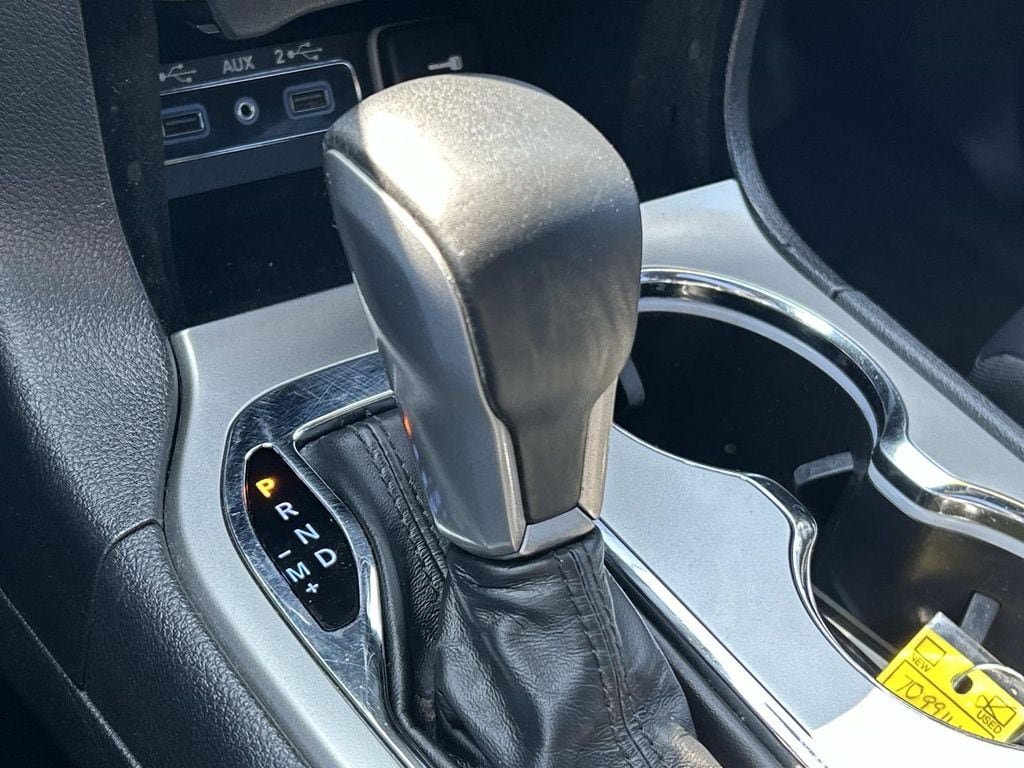 Used 2019 Jeep Grand Cherokee Limited AWD/4WD image 22