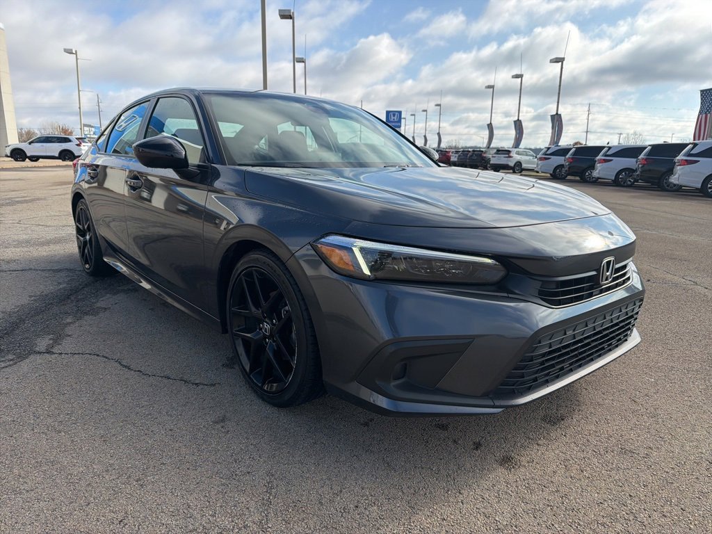 Used 2024 Honda Civic Sport image 3