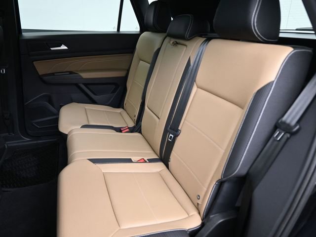 Certified 2023 Volkswagen Atlas Cross Sport SEL R-Line image 10