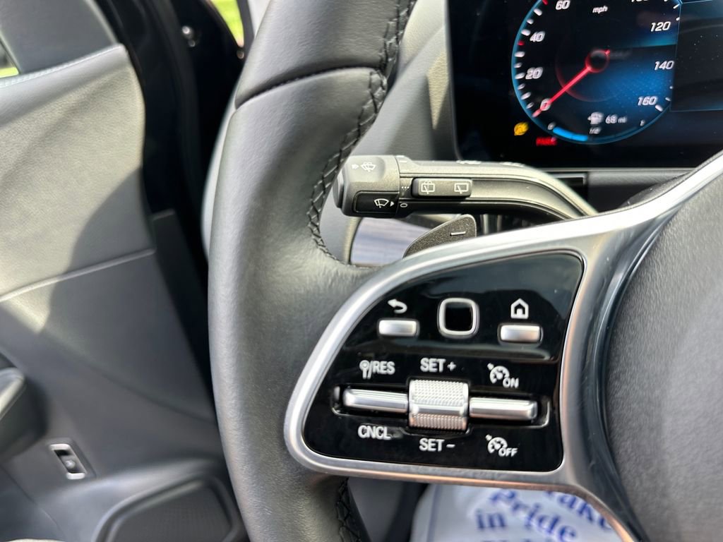 Used 2022 Mercedes-Benz GLA 250 4MATIC image 23