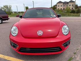 Used 2015 Volkswagen Beetle R-Line FWD image 3