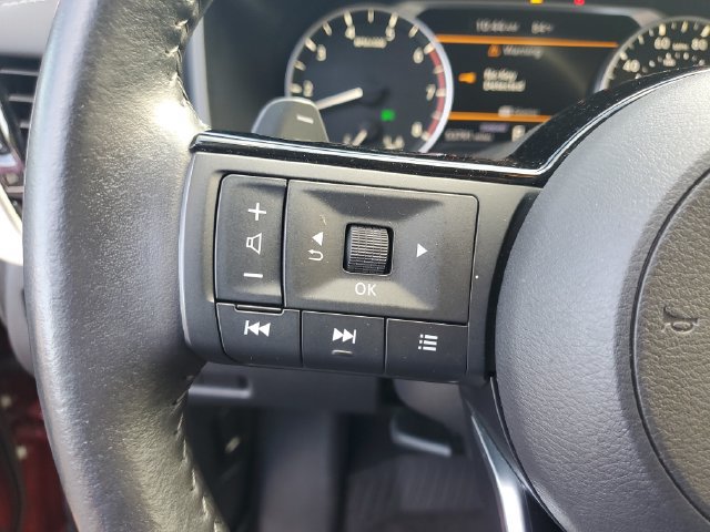 Used 2021 Nissan Rogue SV w/ Premium Package FWD image 16