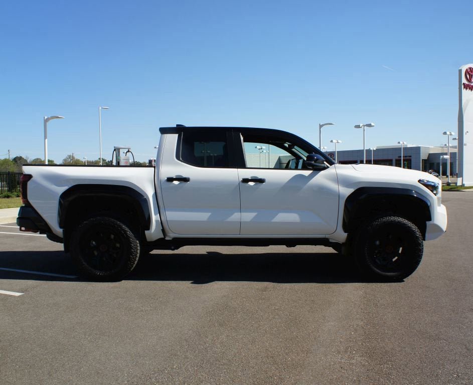 Used 2024 Toyota Tacoma TRD Pro AWD/4WD image 20