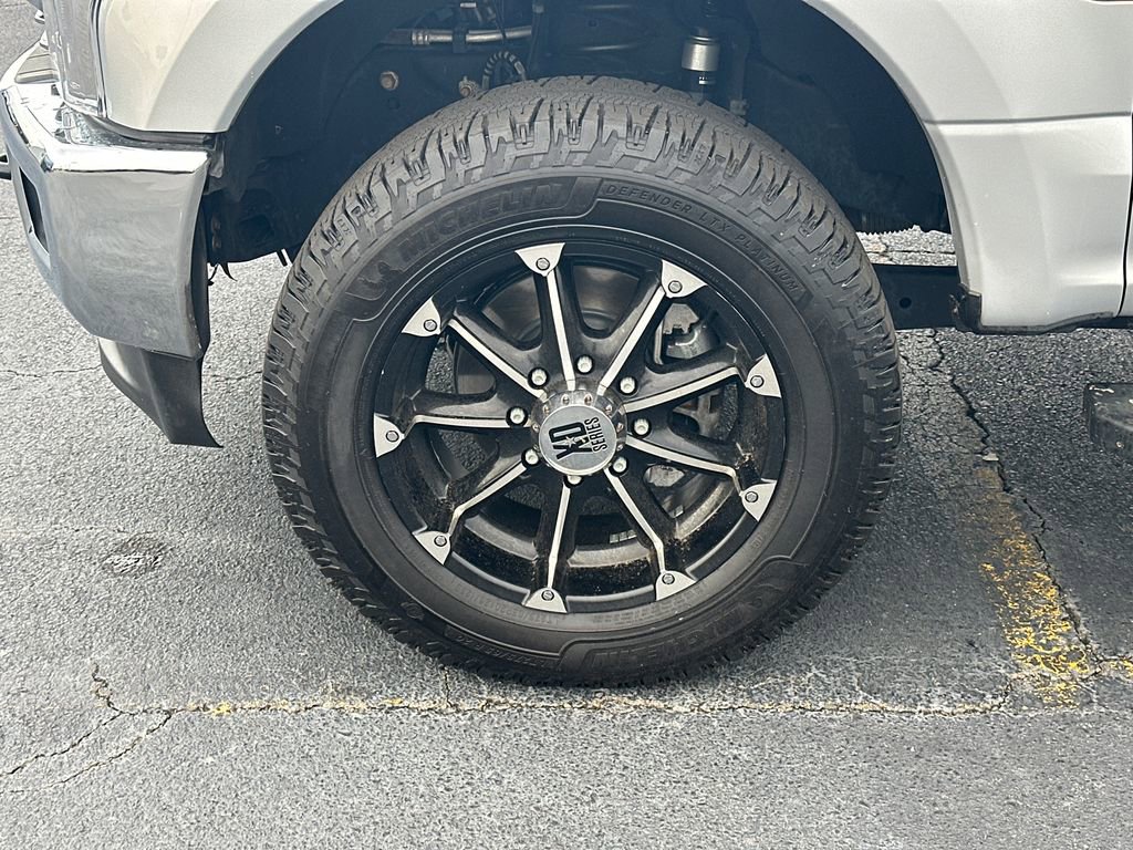 Used 2018 Ford F250 Lariat w/ Lariat Value Package AWD/4WD image 11