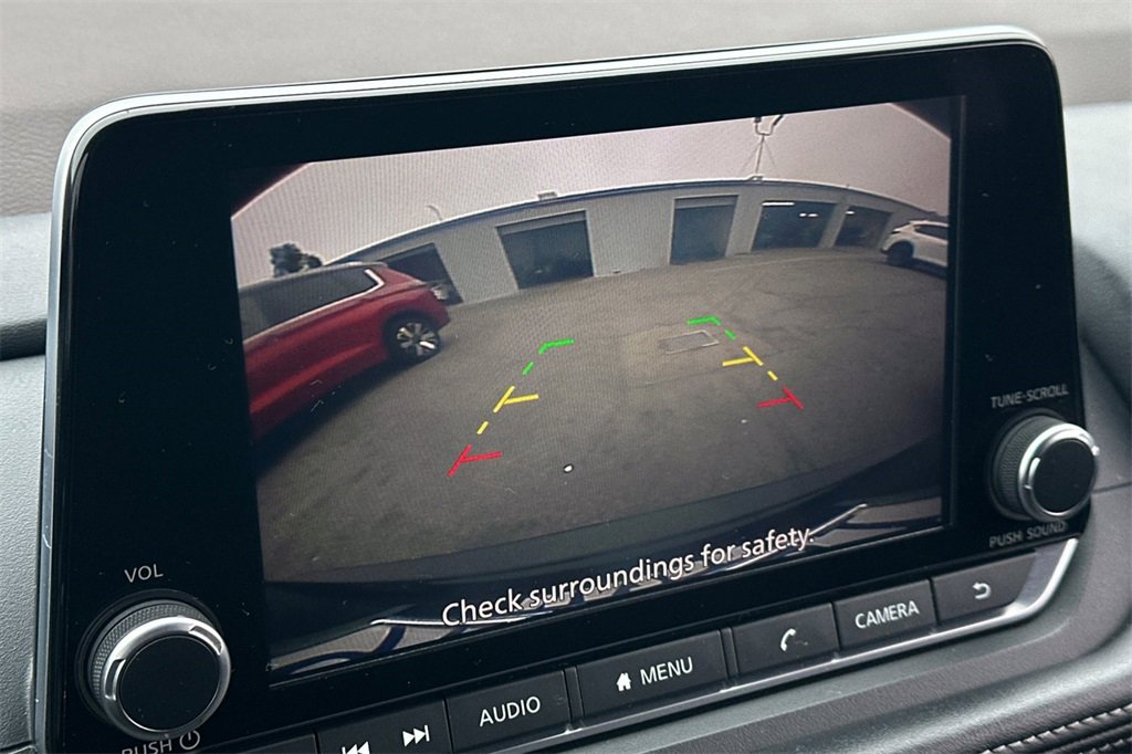 Used 2023 Nissan Rogue SV image 23