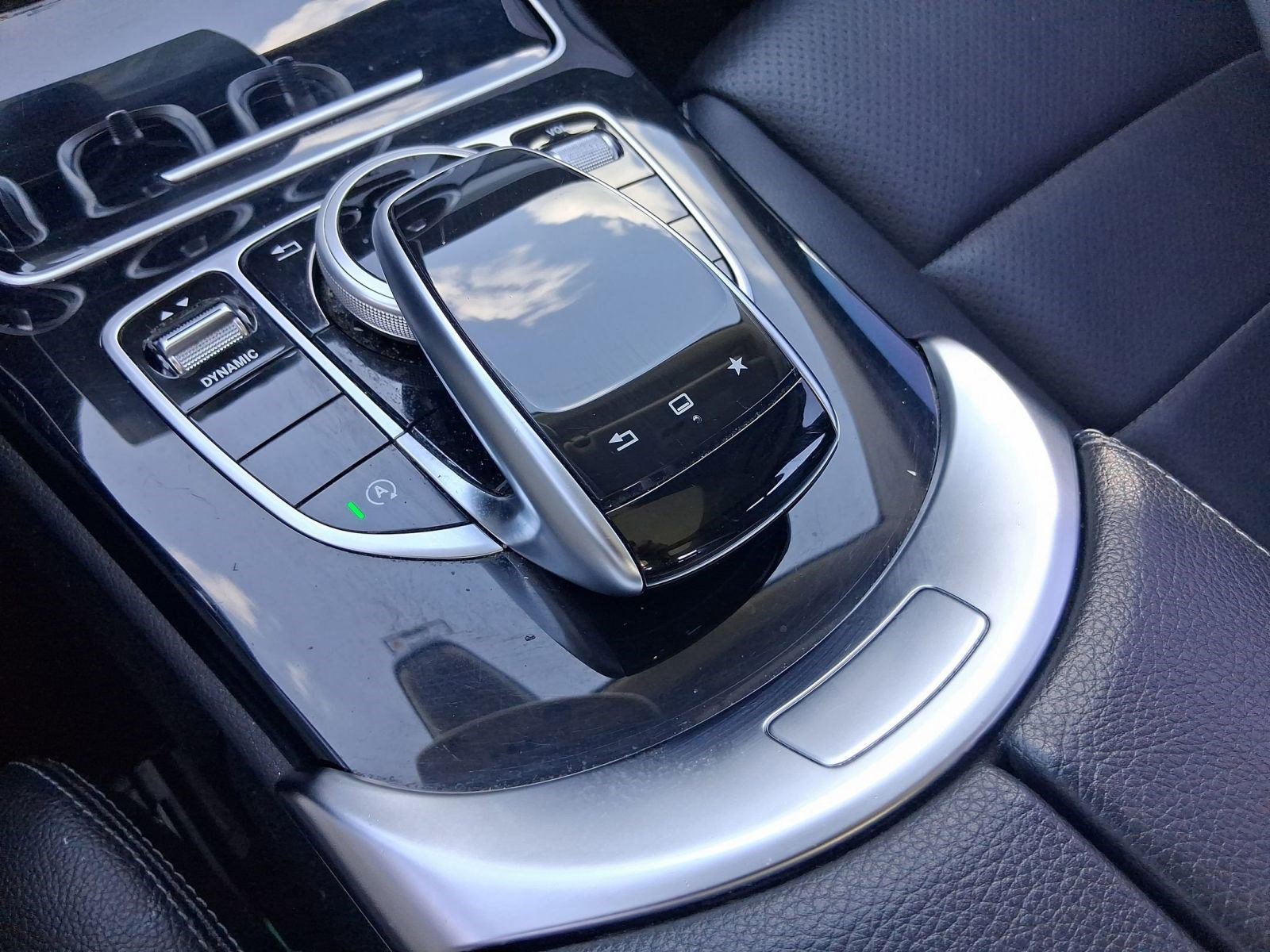 Used 2016 Mercedes-Benz C 300 4MATIC Sedan image 17