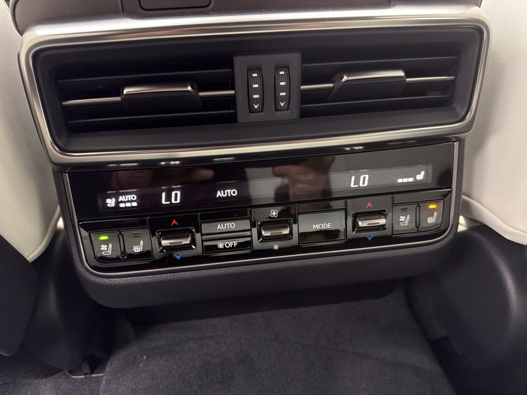 New 2026 Lexus LX 600 4WD w/ Appearance Package image 8