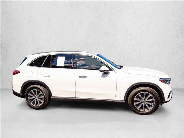 Certified 2025 Mercedes-Benz GLC 300 4MATIC image 4