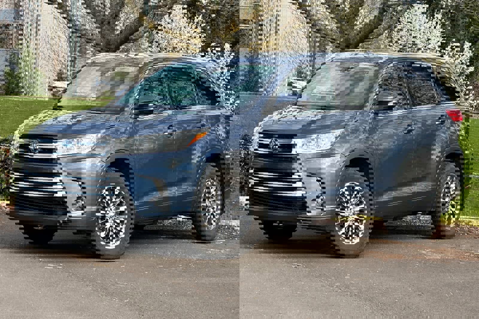 Used 2017 Toyota Highlander XLE