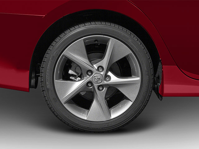 Used 2013 Toyota Camry XLE w/ Leather Pkg FWD image 11