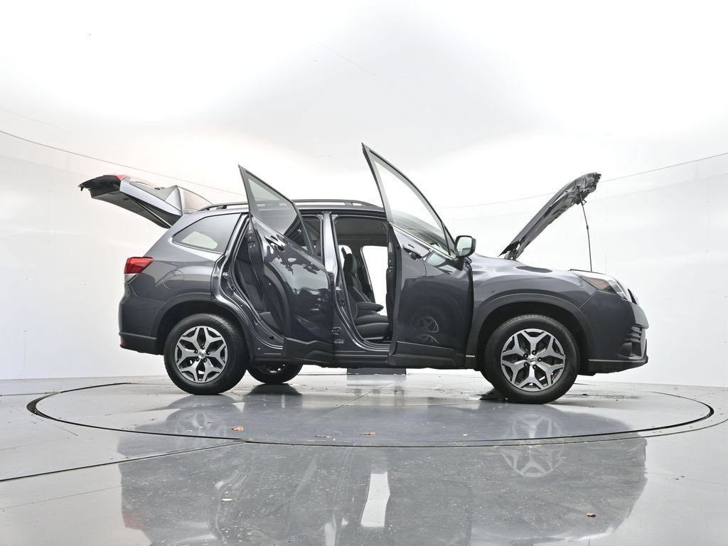 Used 2023 Subaru Forester Premium AWD/4WD image 51