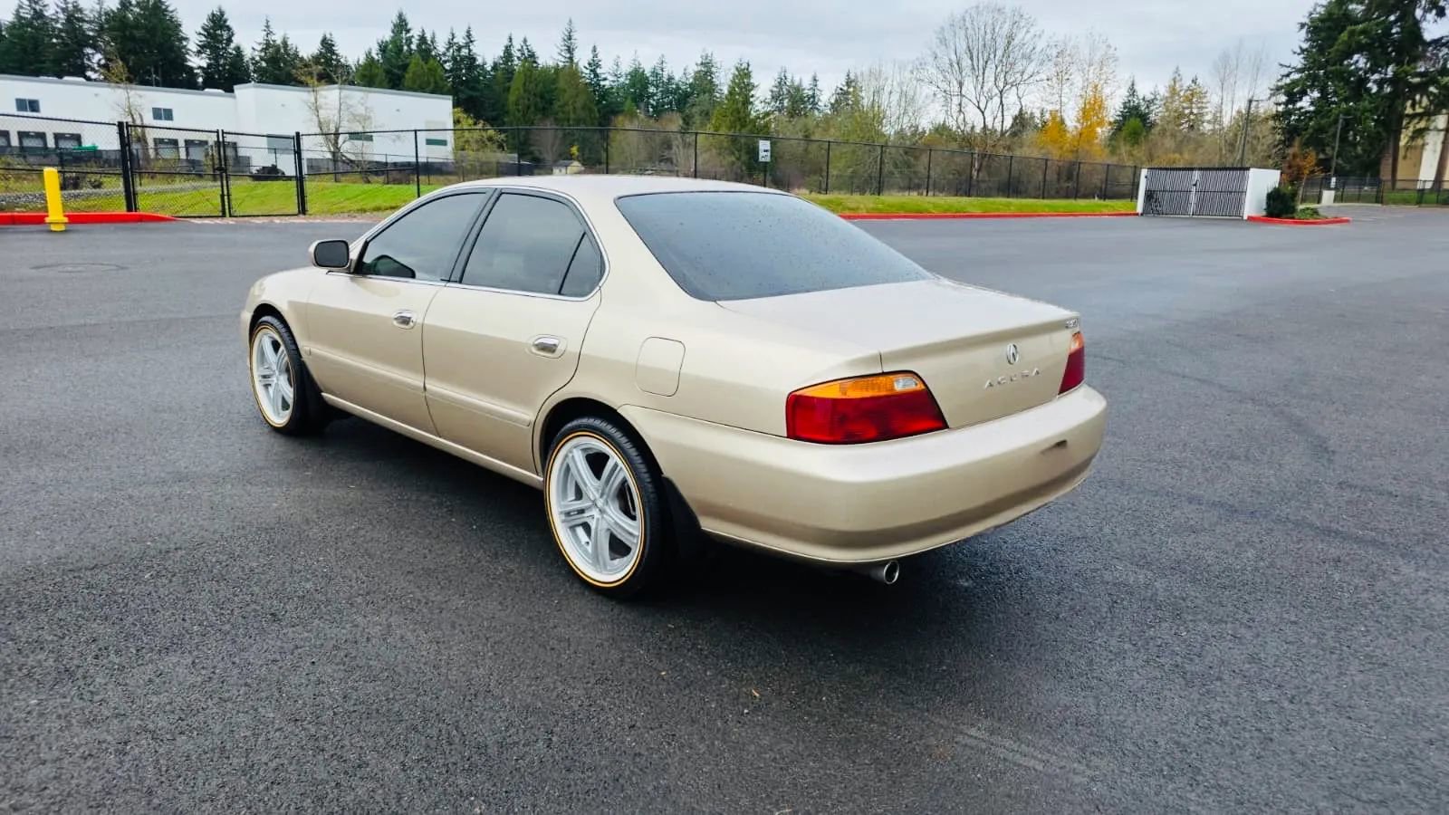 Used 2001 Acura TL image 3