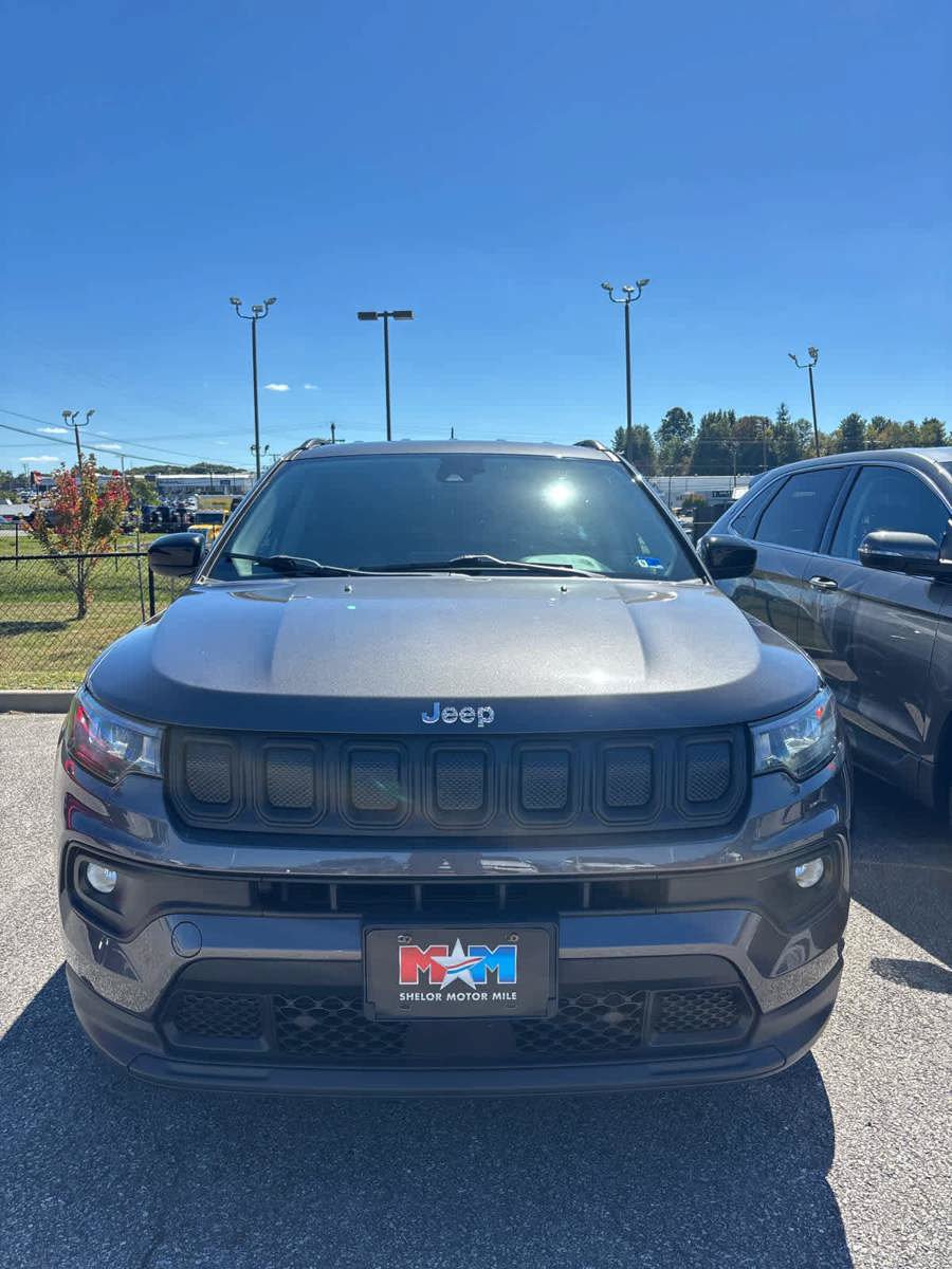 Used 2022 Jeep Compass Latitude w/ Convenience Group AWD/4WD image 19