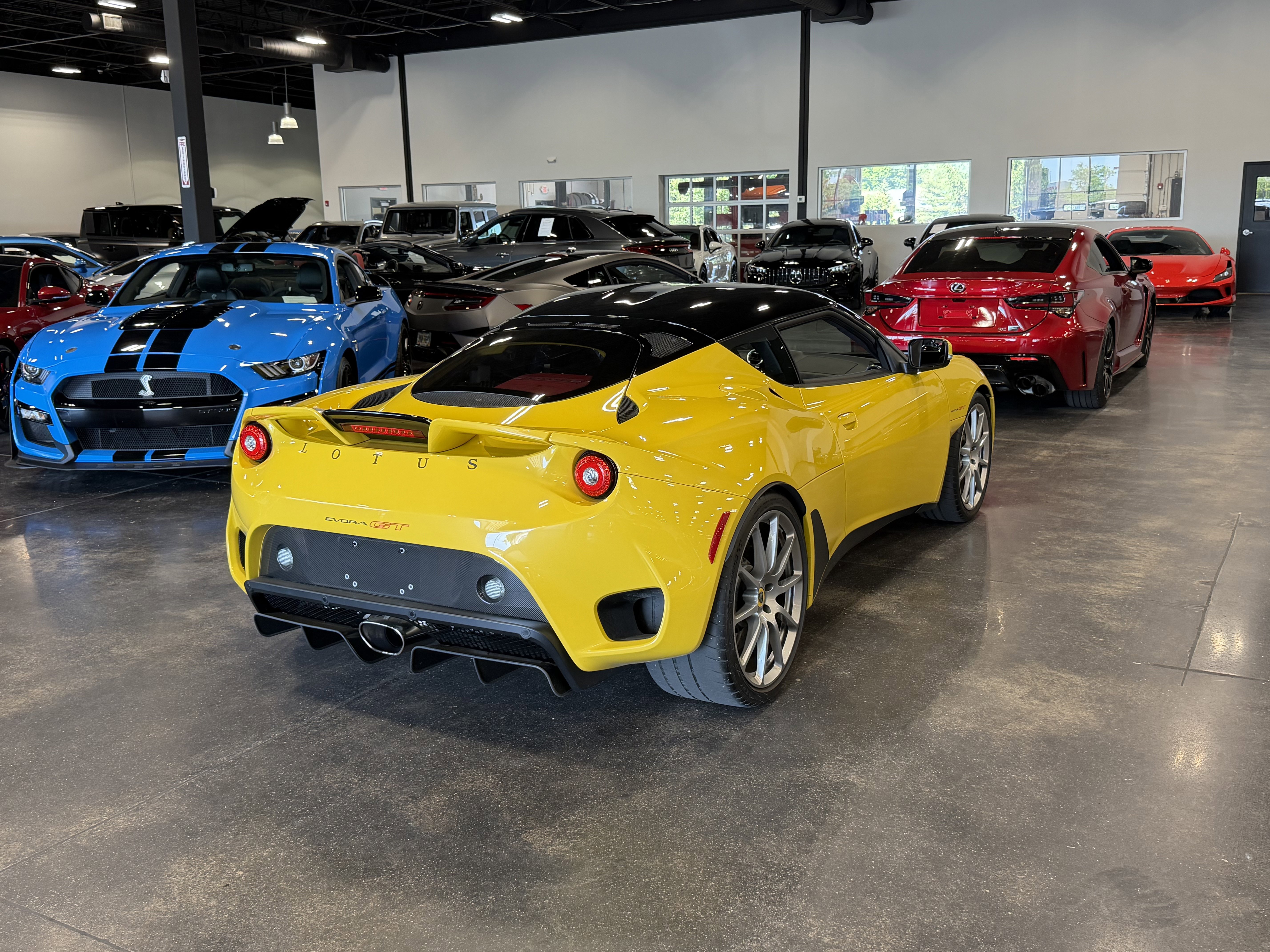 Used 2020 Lotus Evora RWD image 2