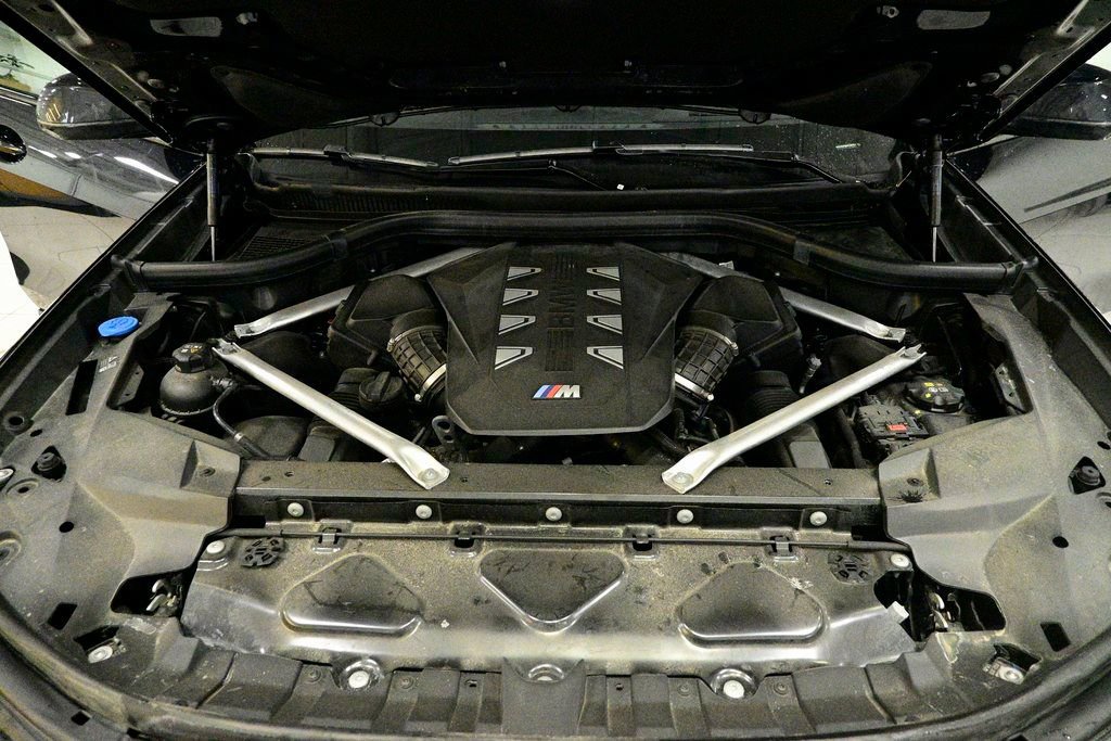 Used 2025 BMW X7 M60i image 10
