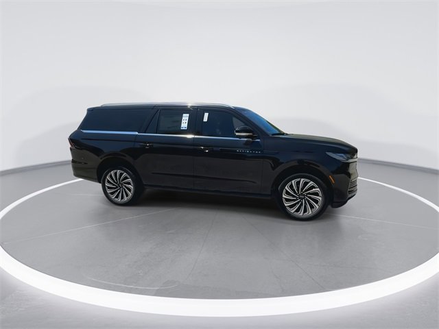 New 2025 Lincoln Navigator L Black Label image 2