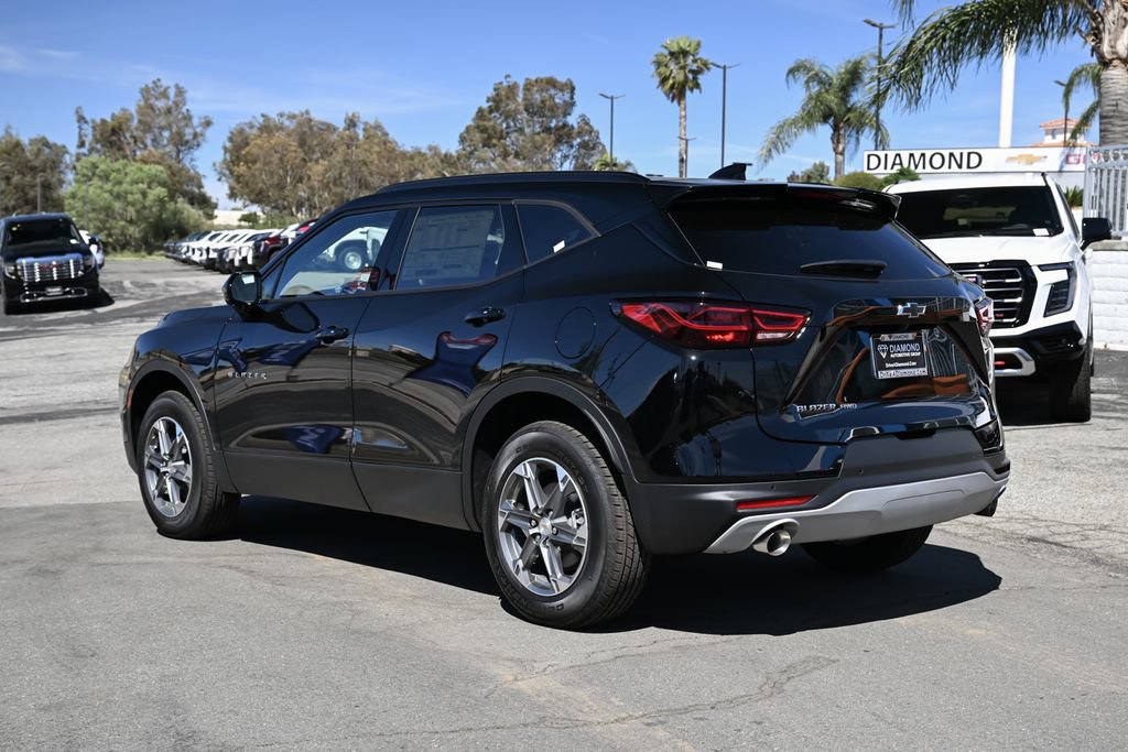 New 2026 Chevrolet Blazer LT w/ Convenience Package AWD/4WD image 7