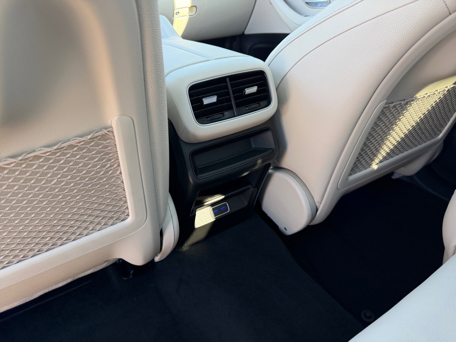 New 2026 Mercedes-Benz GLE 580 4MATIC image 32