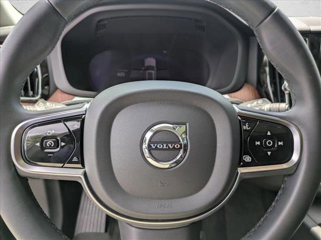 Used 2024 Volvo XC60 B5 Plus AWD/4WD image 11