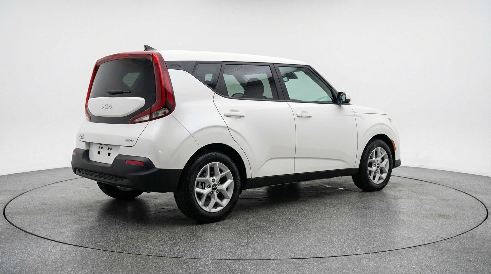 Used 2025 Kia Soul LX w/ LX Technology Package FWD image 9