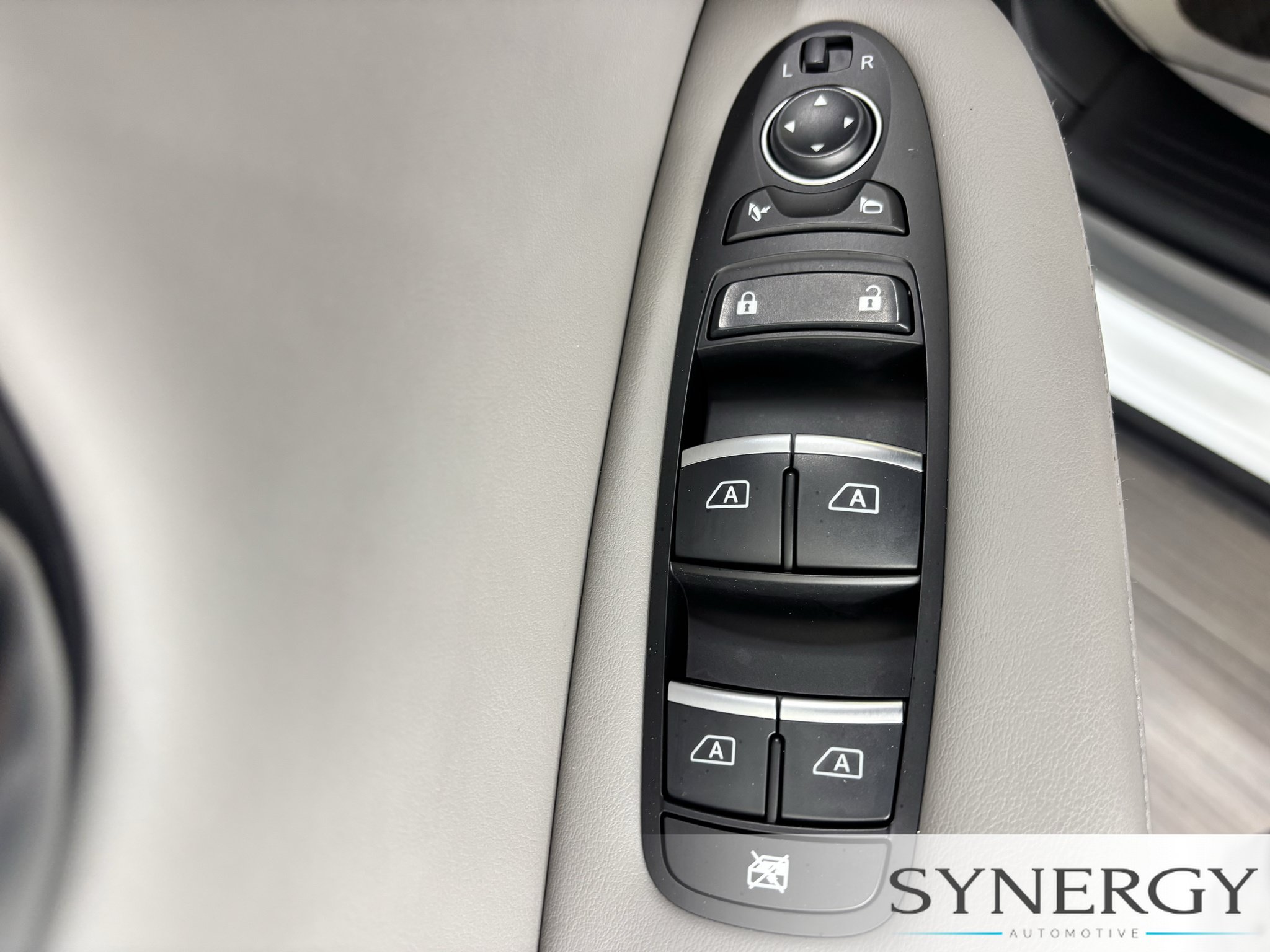 Certified 2023 INFINITI QX50 Luxe AWD/4WD image 15
