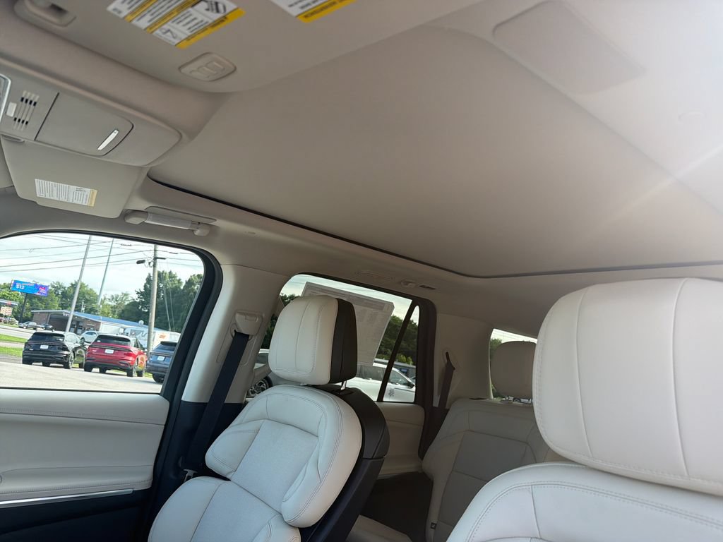 New 2027 Lincoln Navigator L Reserve w/ Jet Appearance Package AWD/4WD image 25