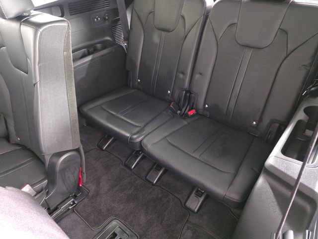 Used 2025 Kia Sorento S image 35