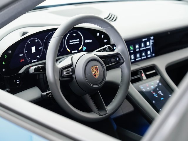 Used 2023 Porsche Taycan image 9